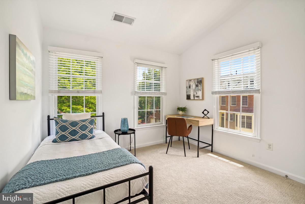 CHERINGTON - Residential