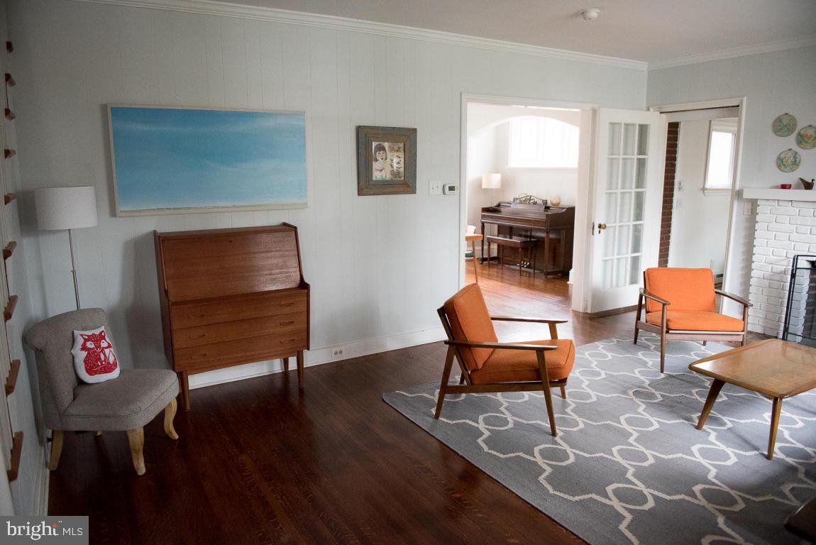 COLLEGE HILL - Residential