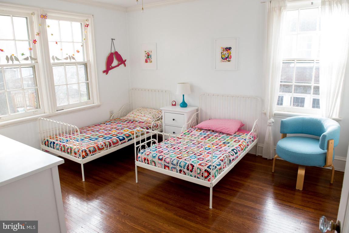 COLLEGE HILL - Residential