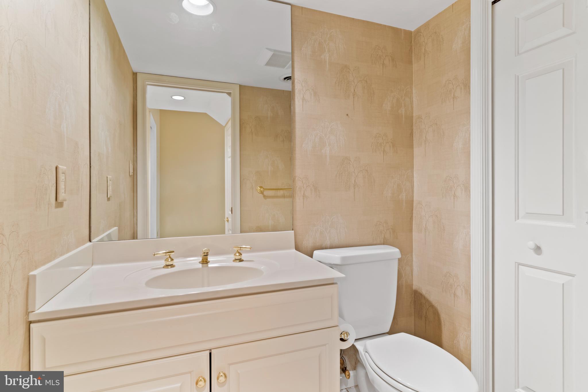 DEVONSHIRE SQUARE - Residential