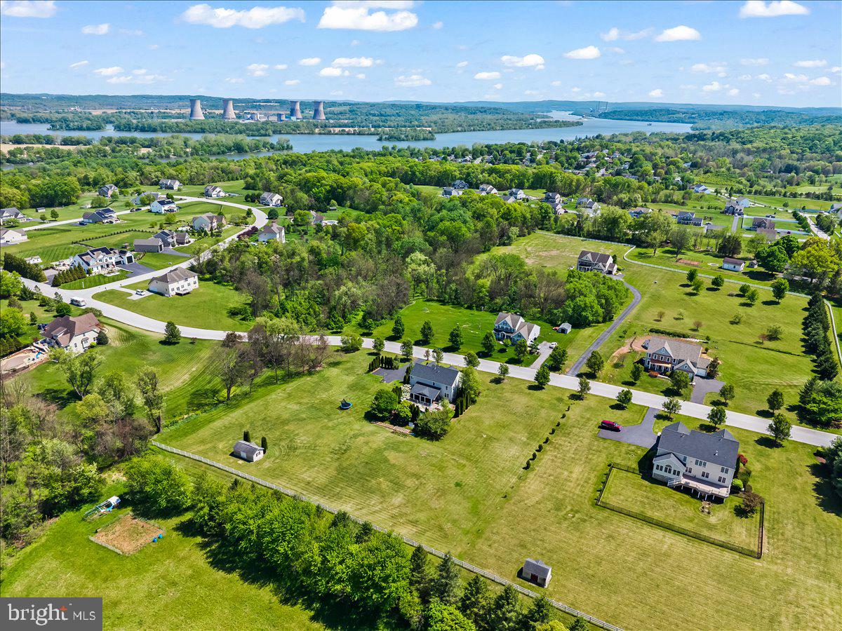 SUSQUEHANNA RIDINGS - Residential