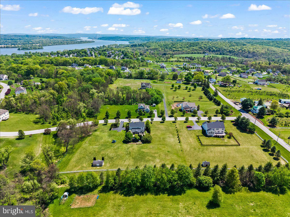 SUSQUEHANNA RIDINGS - Residential