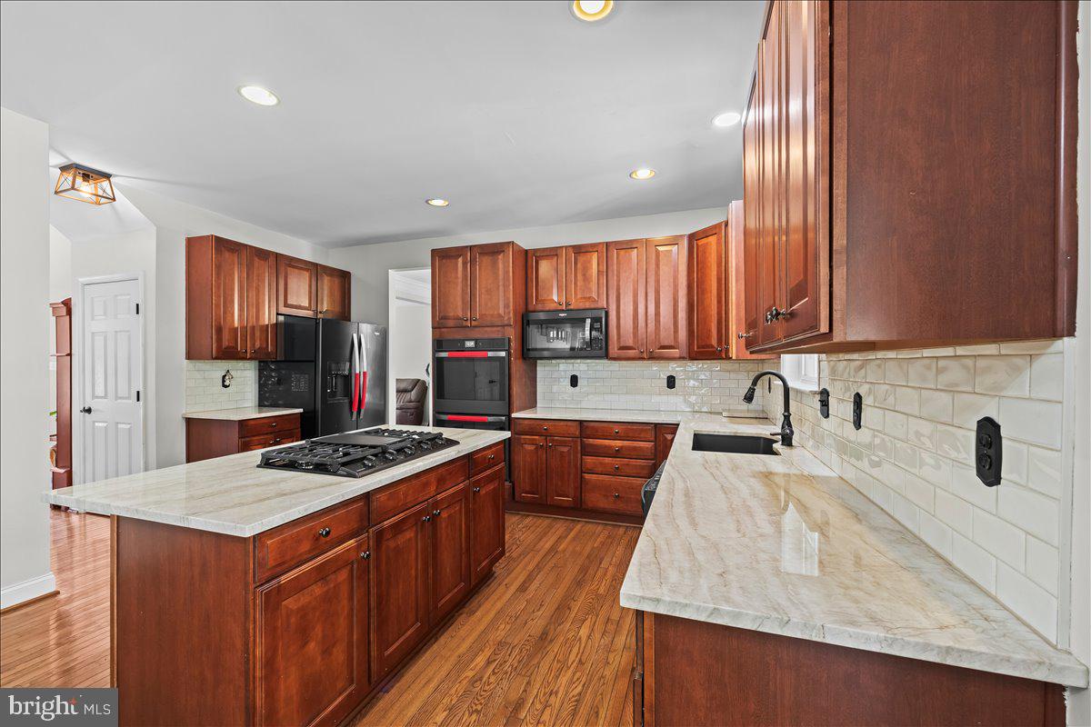 SUSQUEHANNA RIDINGS - Residential