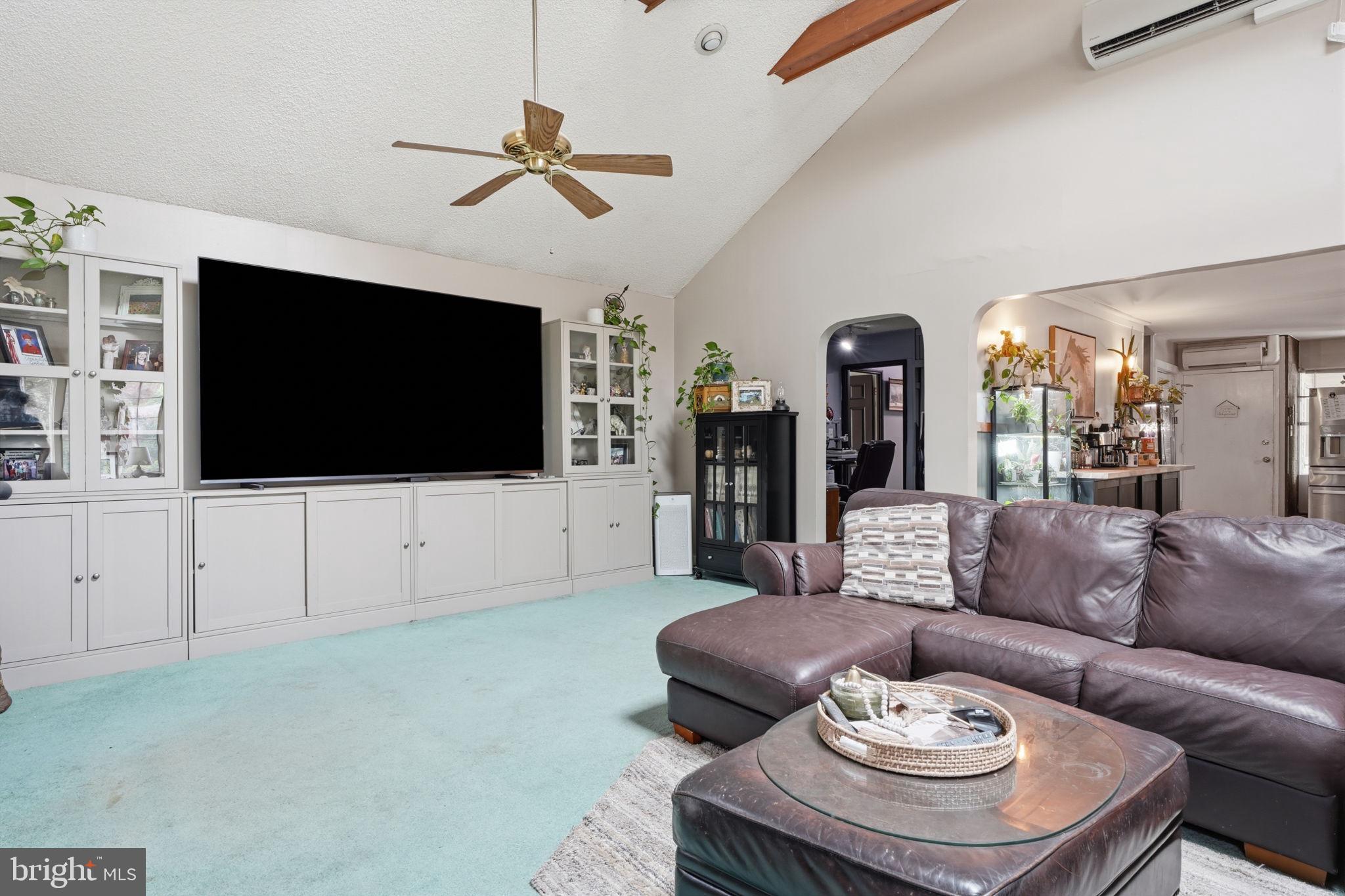 MAGNOLIA HILL - Residential