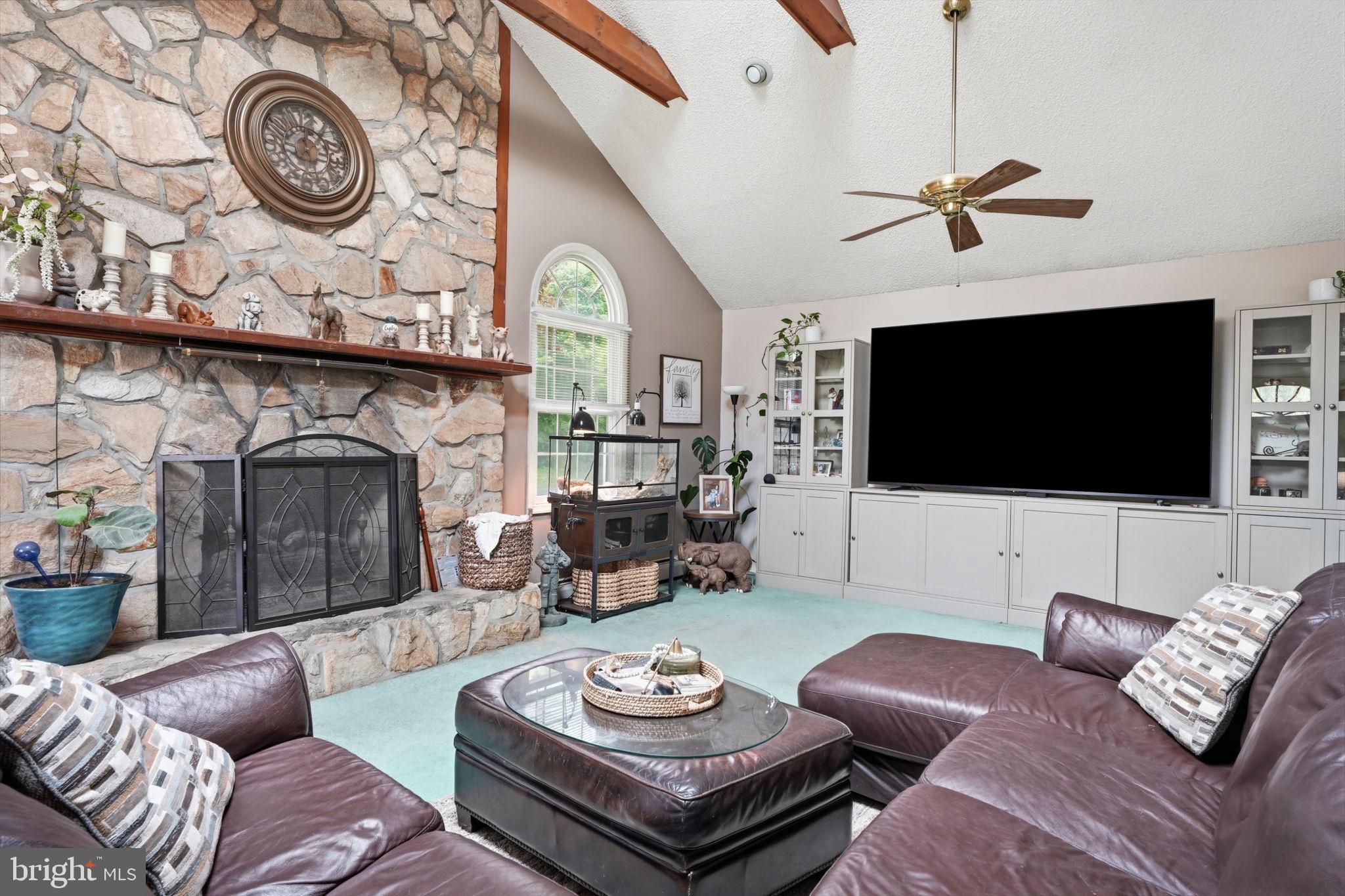 MAGNOLIA HILL - Residential