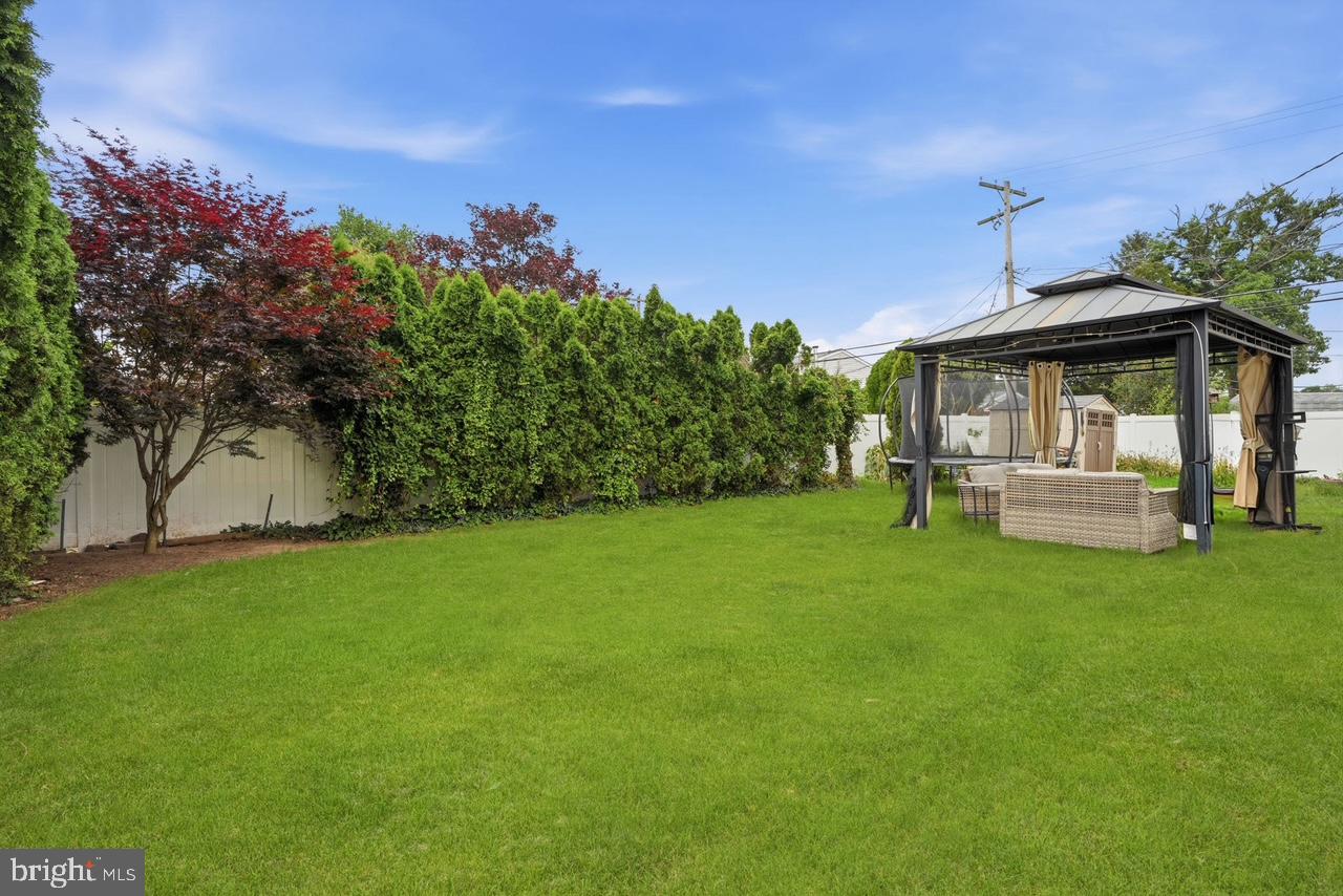 MAGNOLIA HILL - Residential