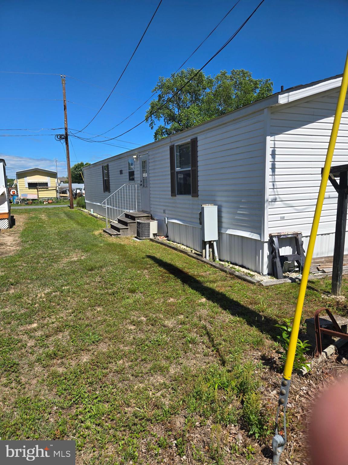 WOODS EDGE MHP - Residential