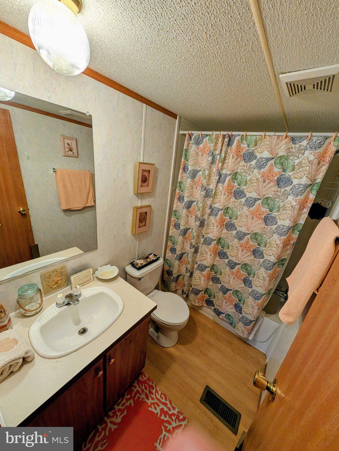 WOODS EDGE MHP - Residential