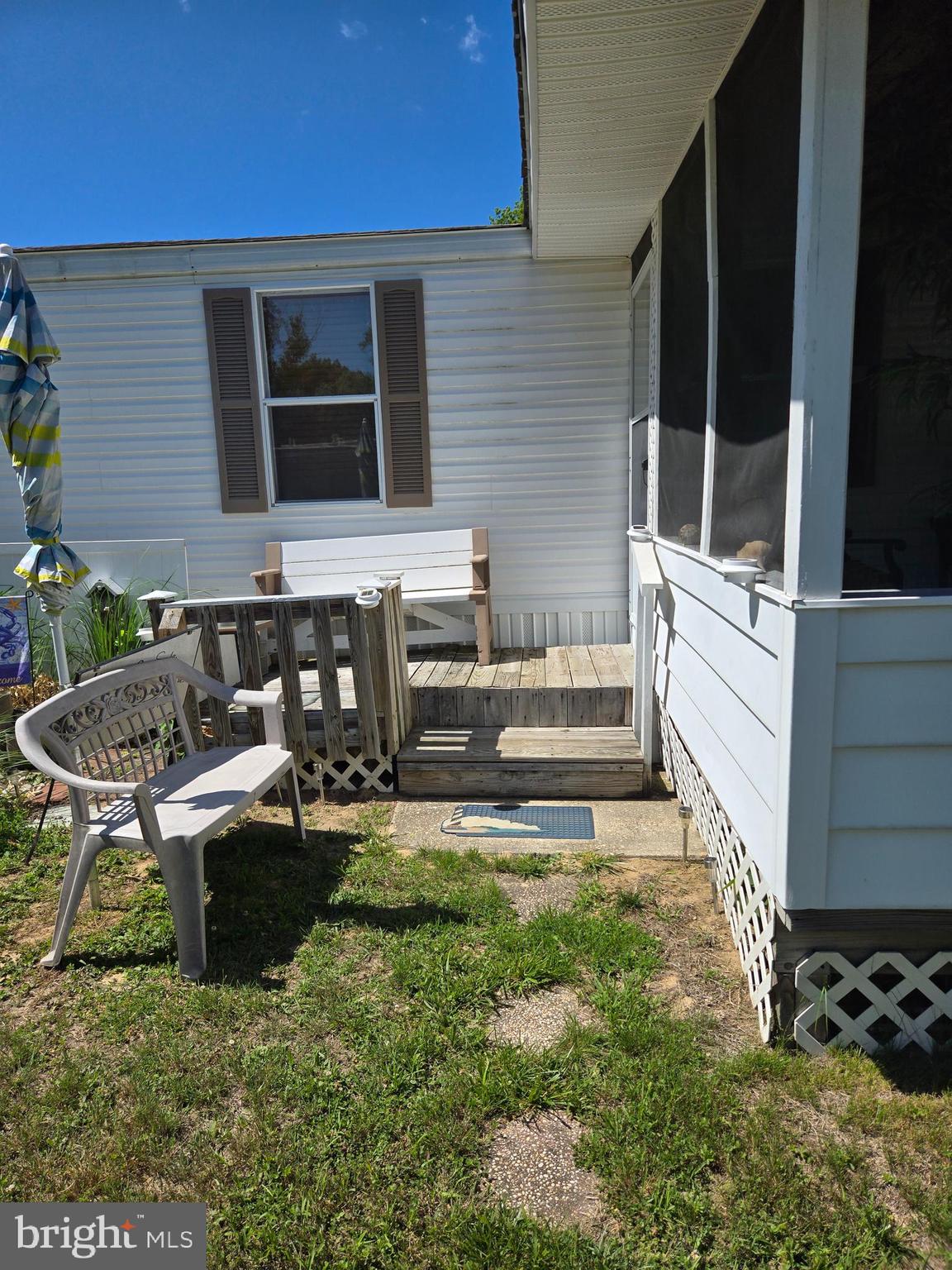 WOODS EDGE MHP - Residential