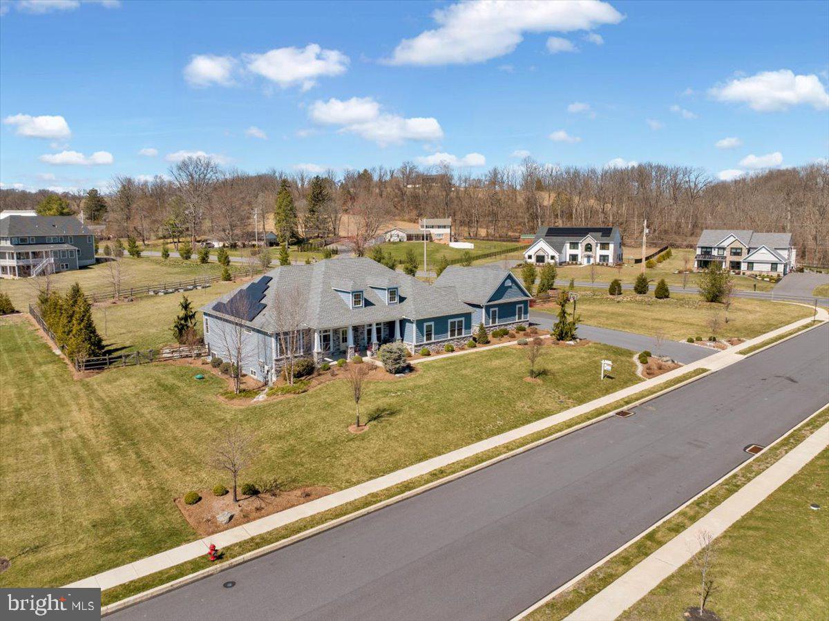 GREEN VALLEY CROSS - Residential