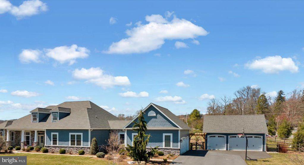 GREEN VALLEY CROSS - Residential