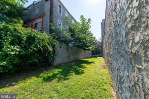Inside empowerment zone.   Could  possibly support 3 apartments plus store. Due diligence should be exercised
