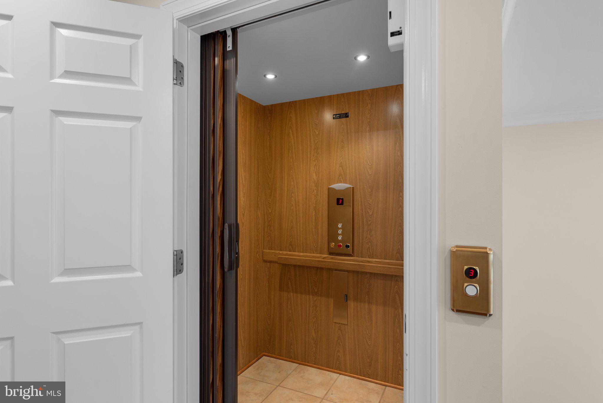 SCOT'S GLEN - Residential