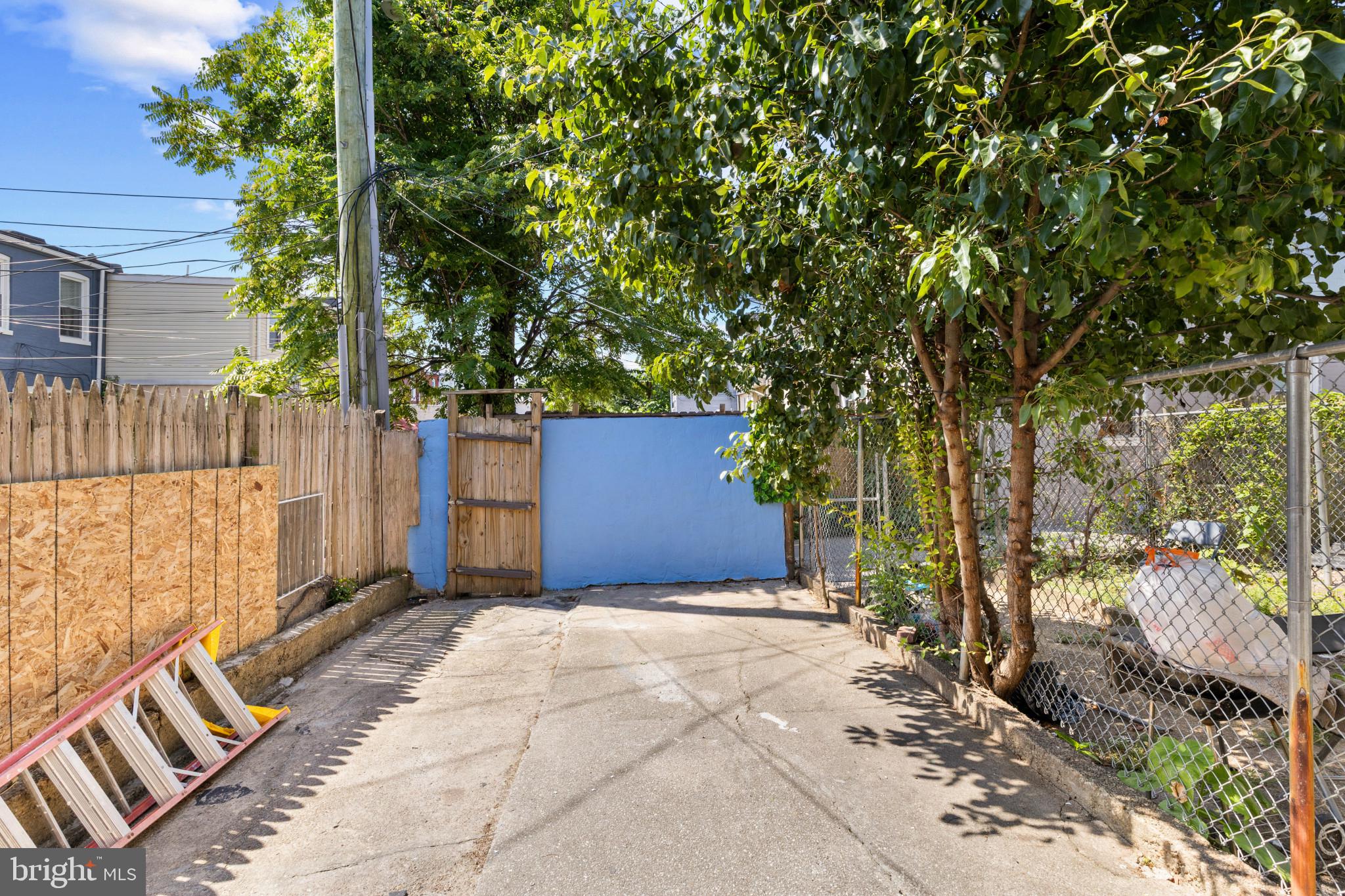 MCELDERRY PARK - Residential
