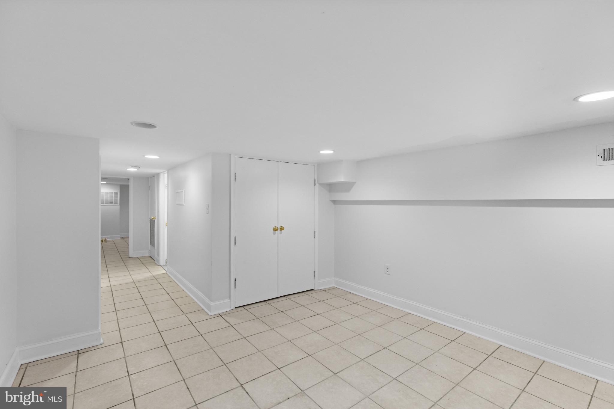 MCELDERRY PARK - Residential
