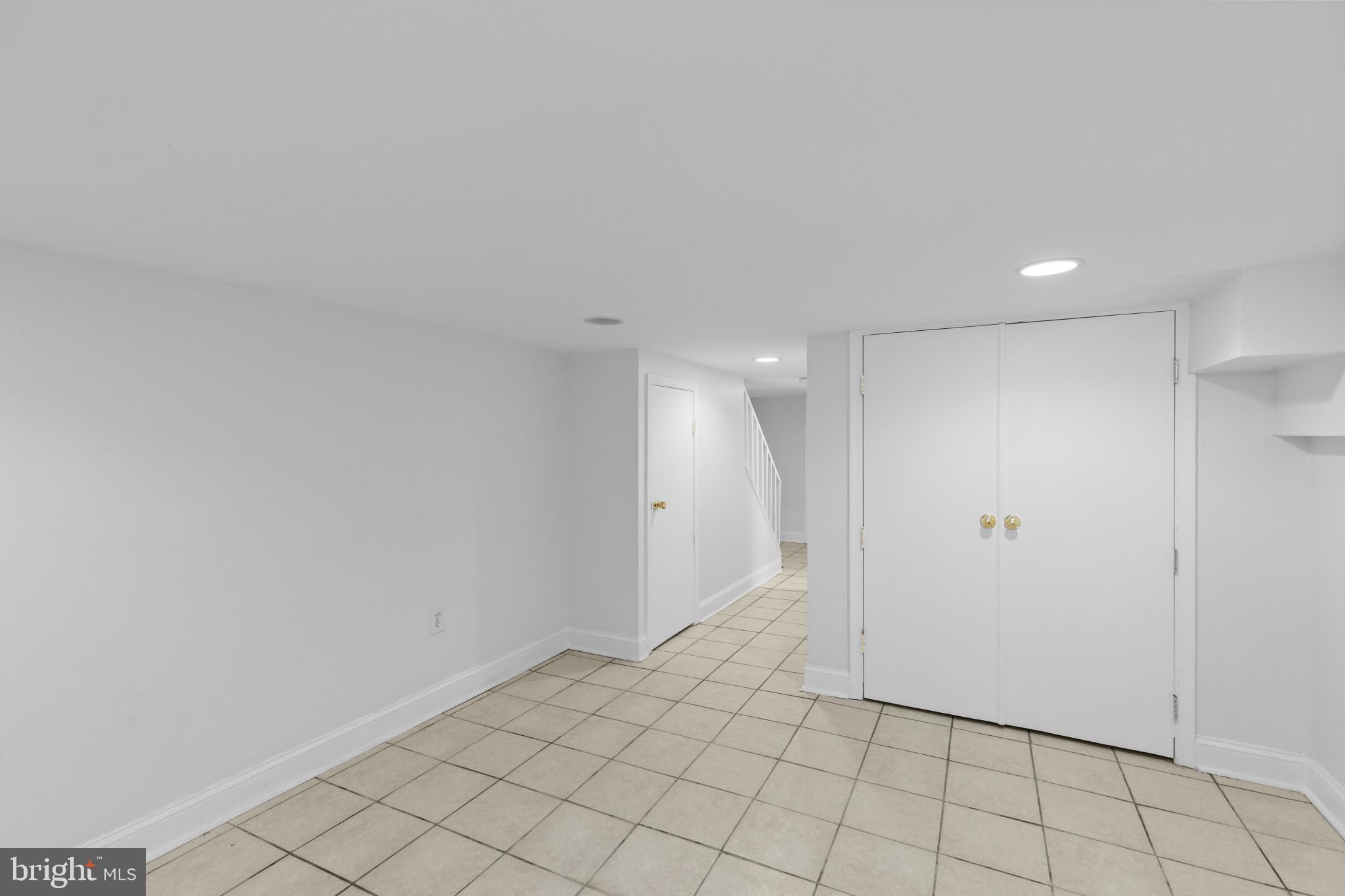 MCELDERRY PARK - Residential