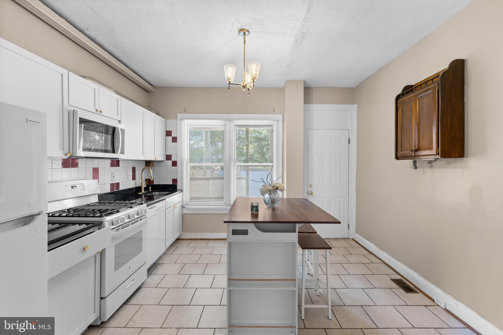 MCELDERRY PARK - Residential