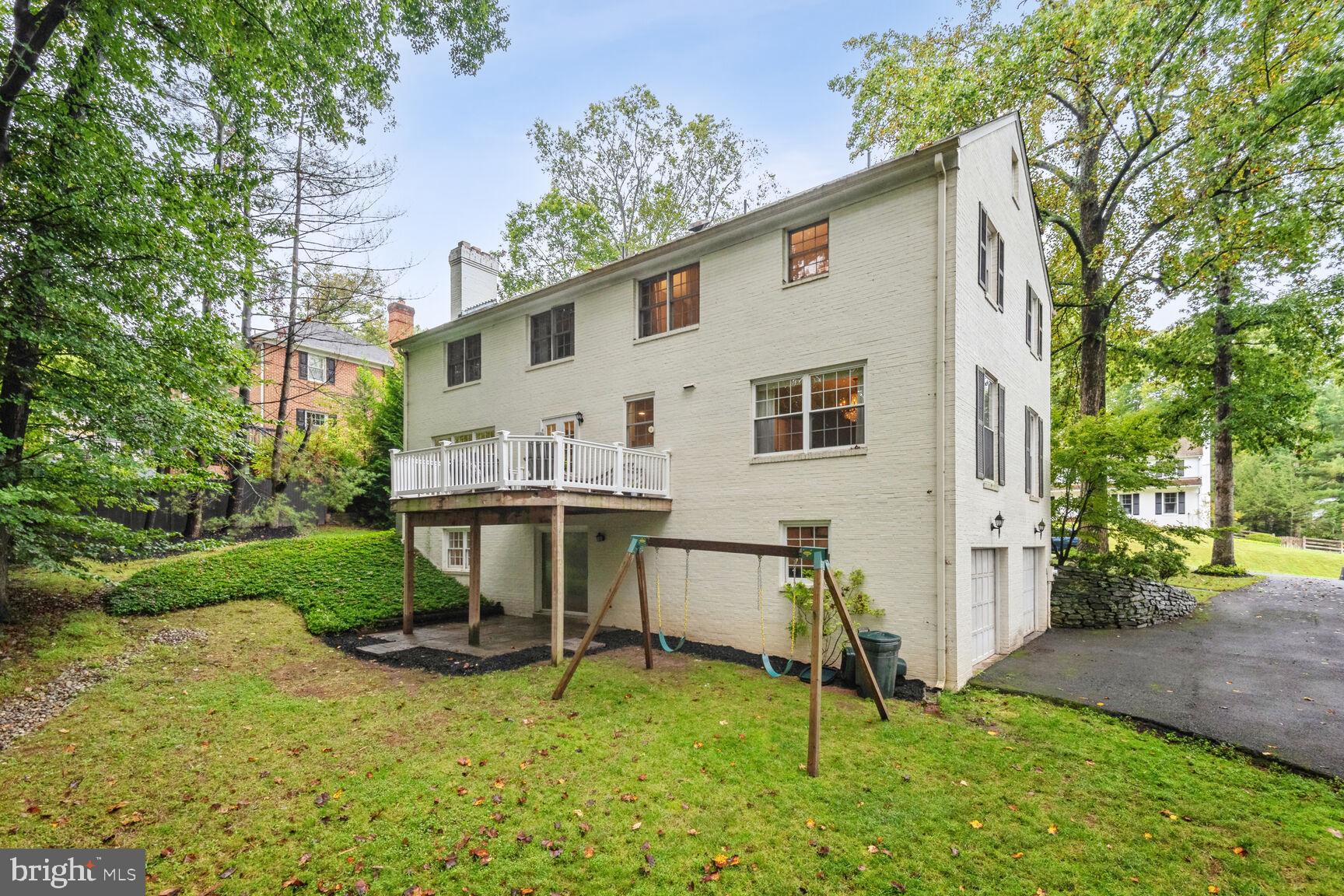 MCAULEY PARK - Residential