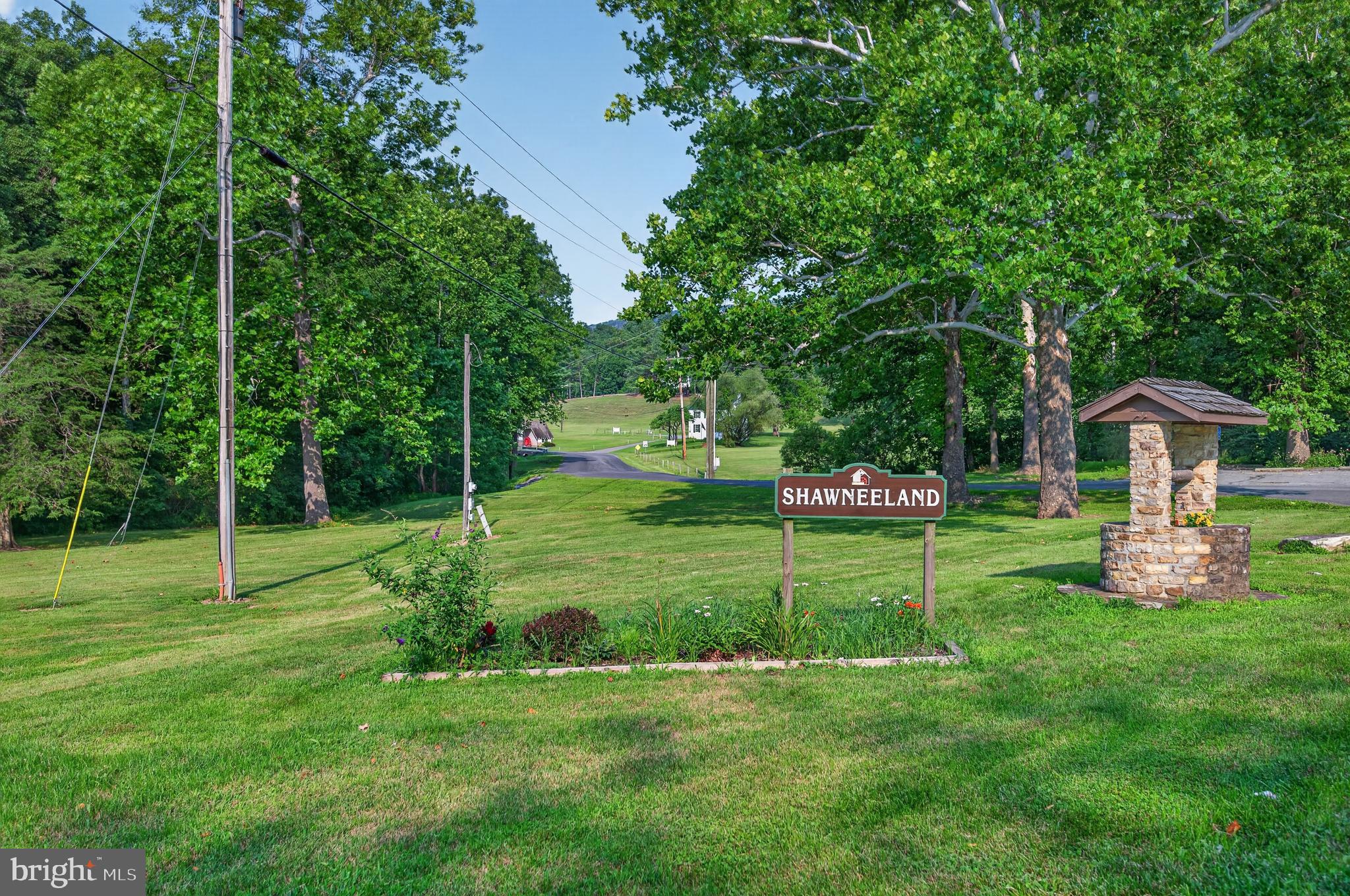 SHAWNEELAND - Residential