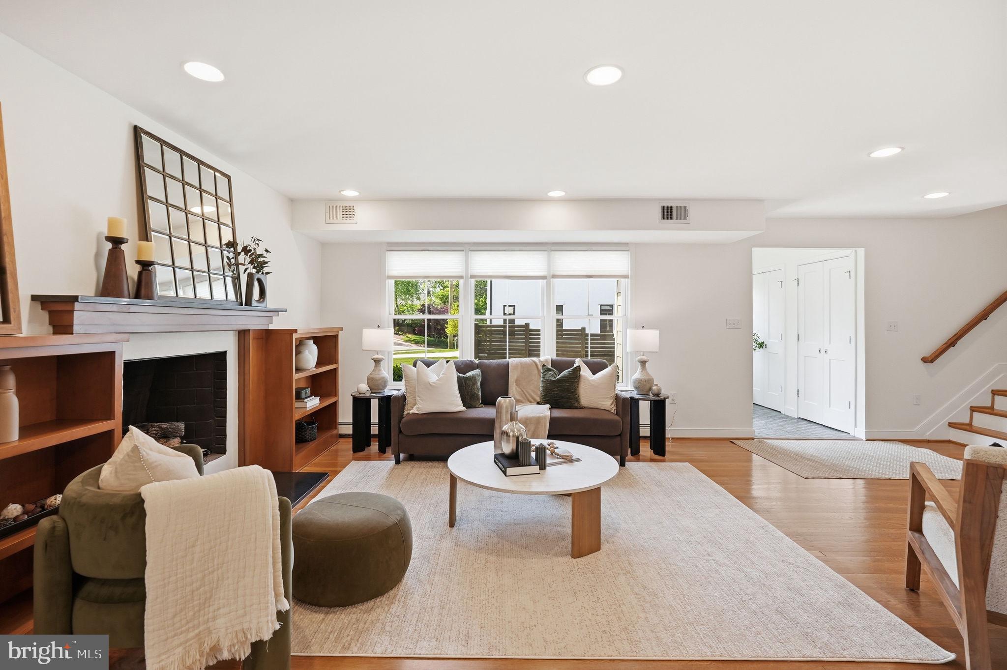 ARLINGWOOD - Residential