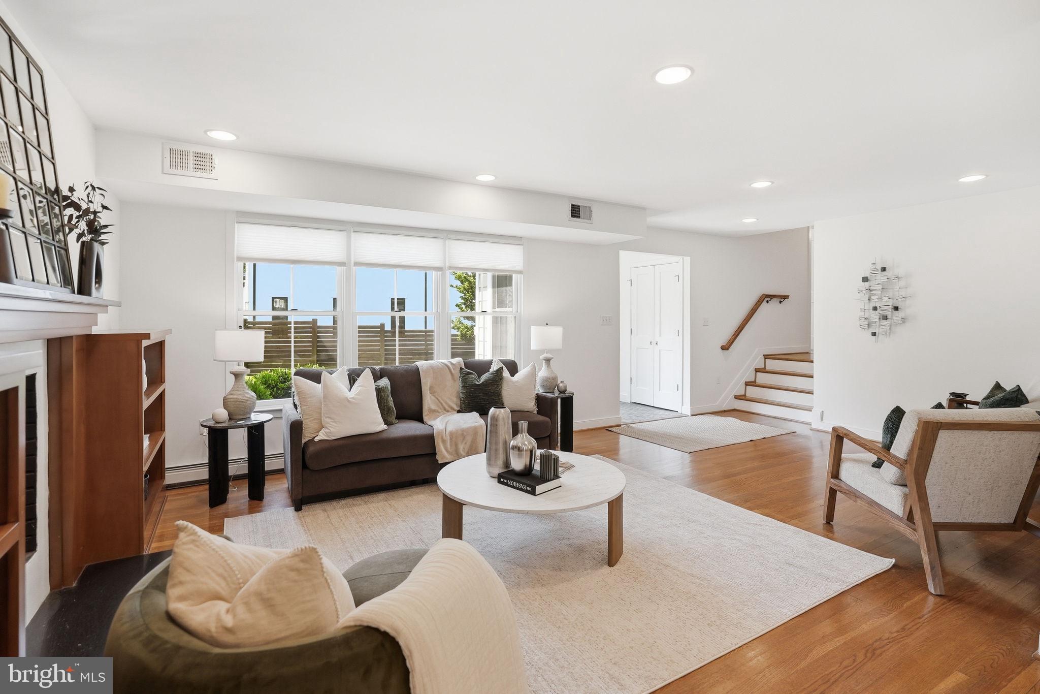 ARLINGWOOD - Residential