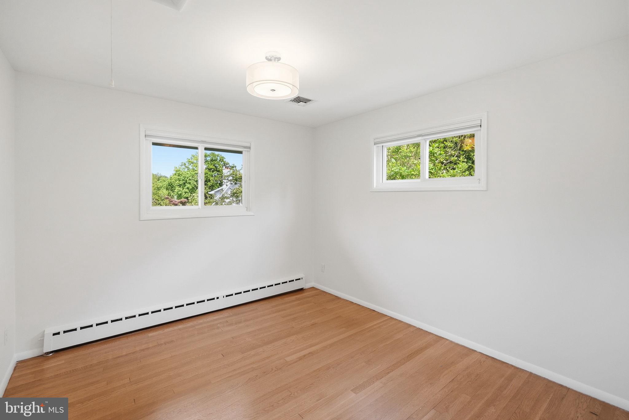 ARLINGWOOD - Residential