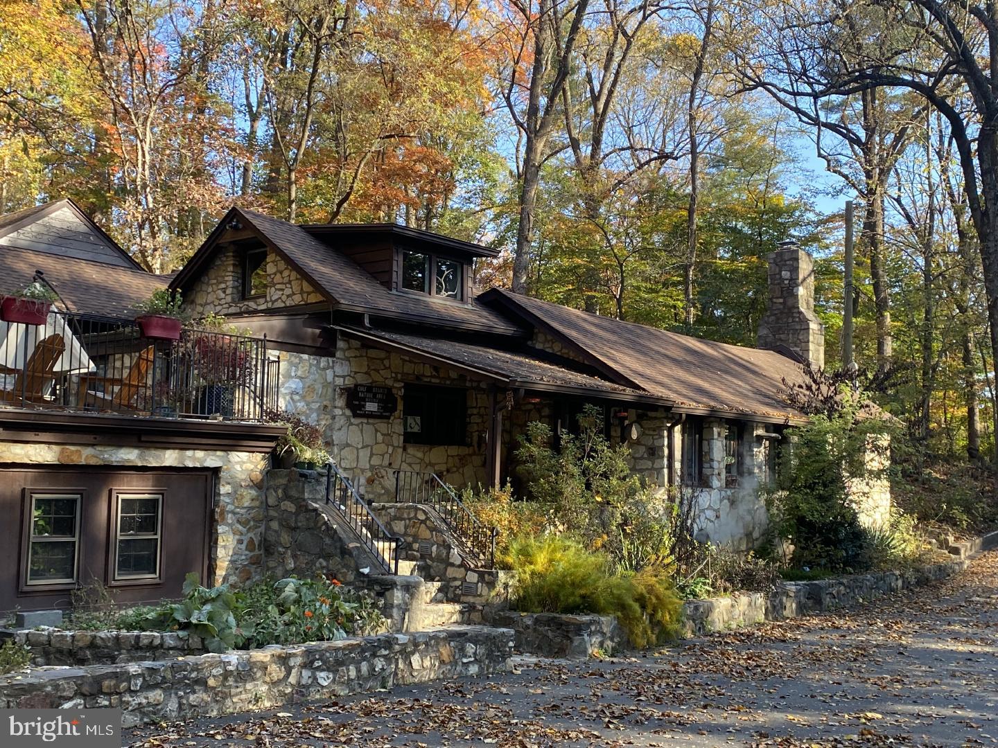 ARLINGWOOD - Residential