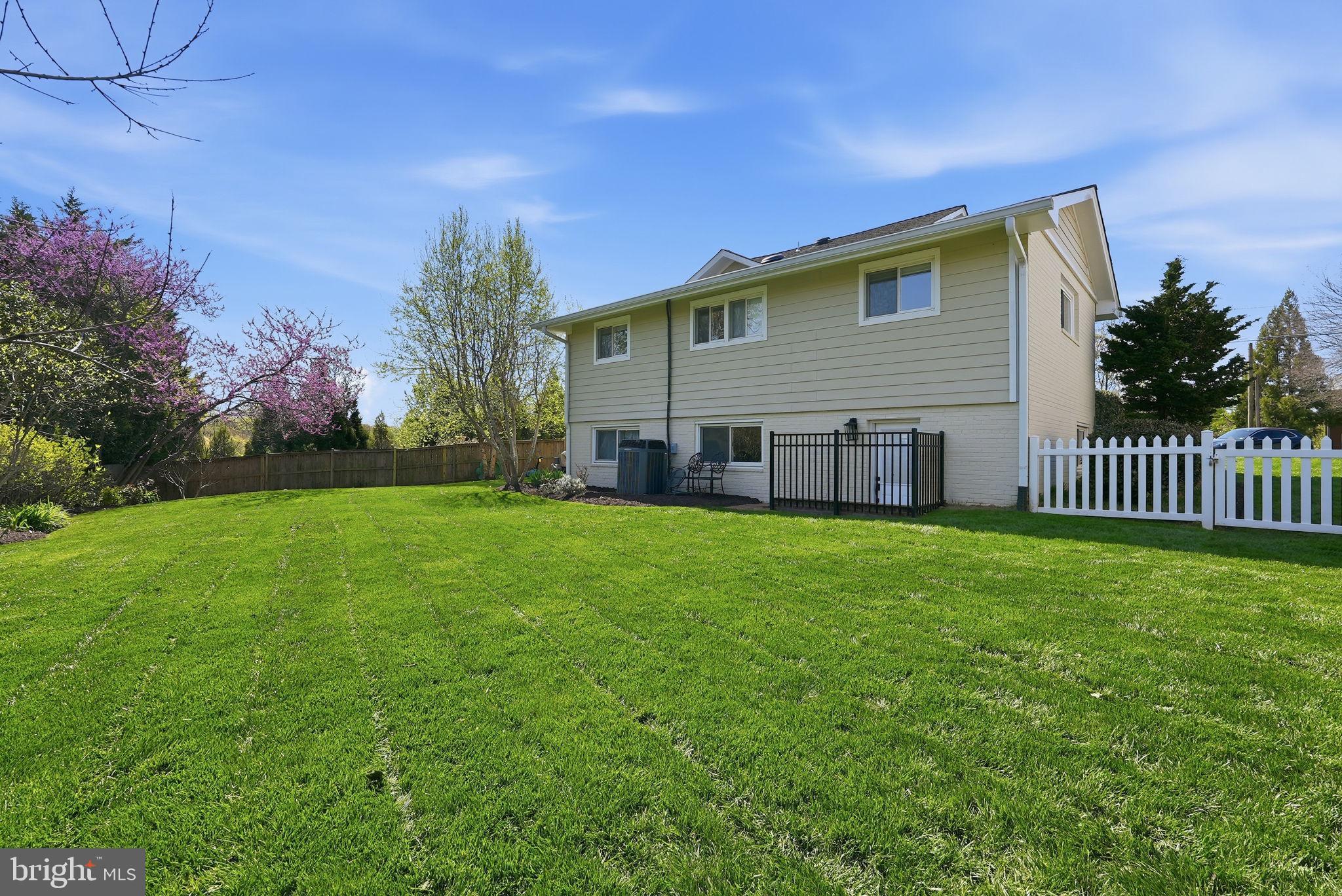 ARLINGWOOD - Residential