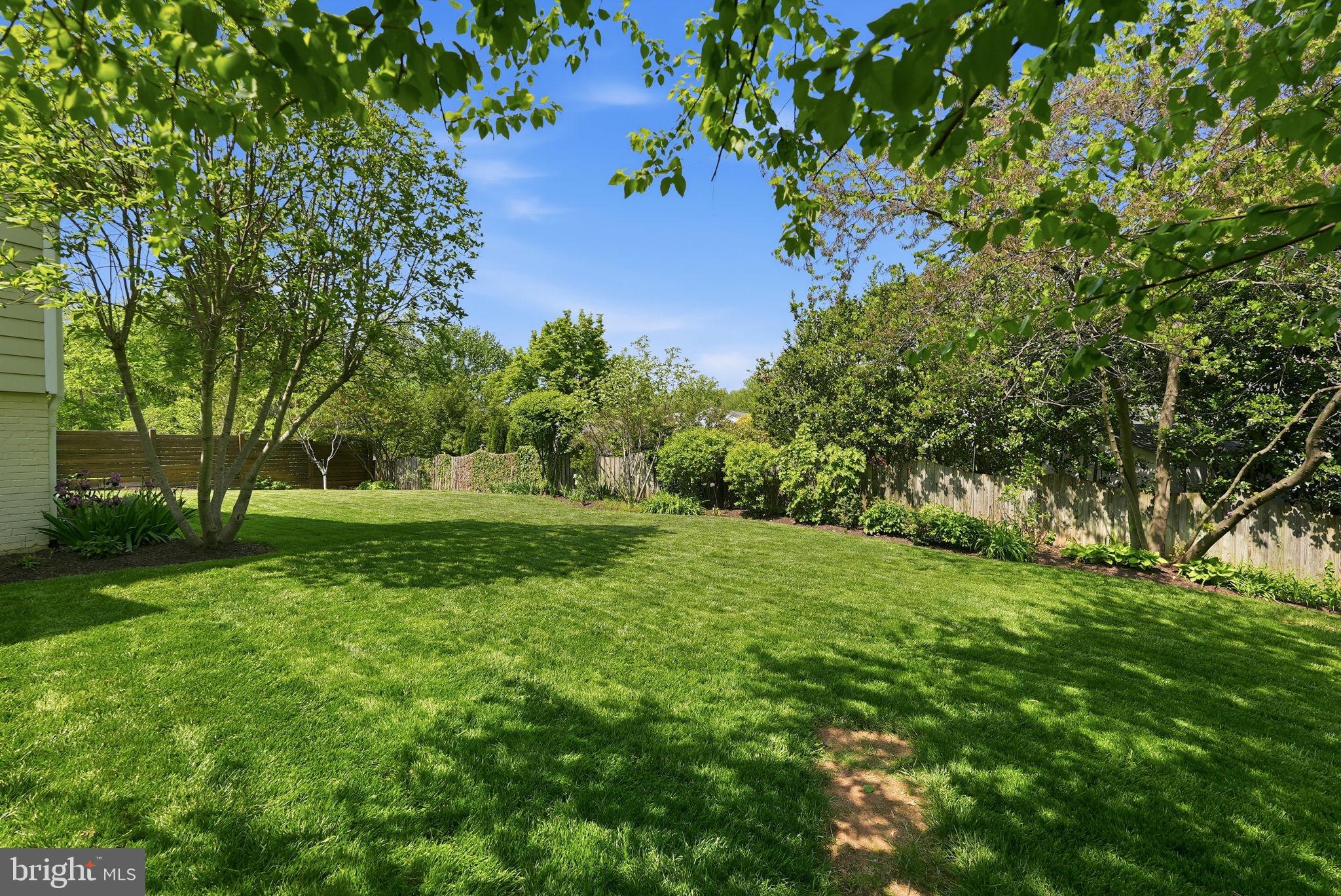 ARLINGWOOD - Residential