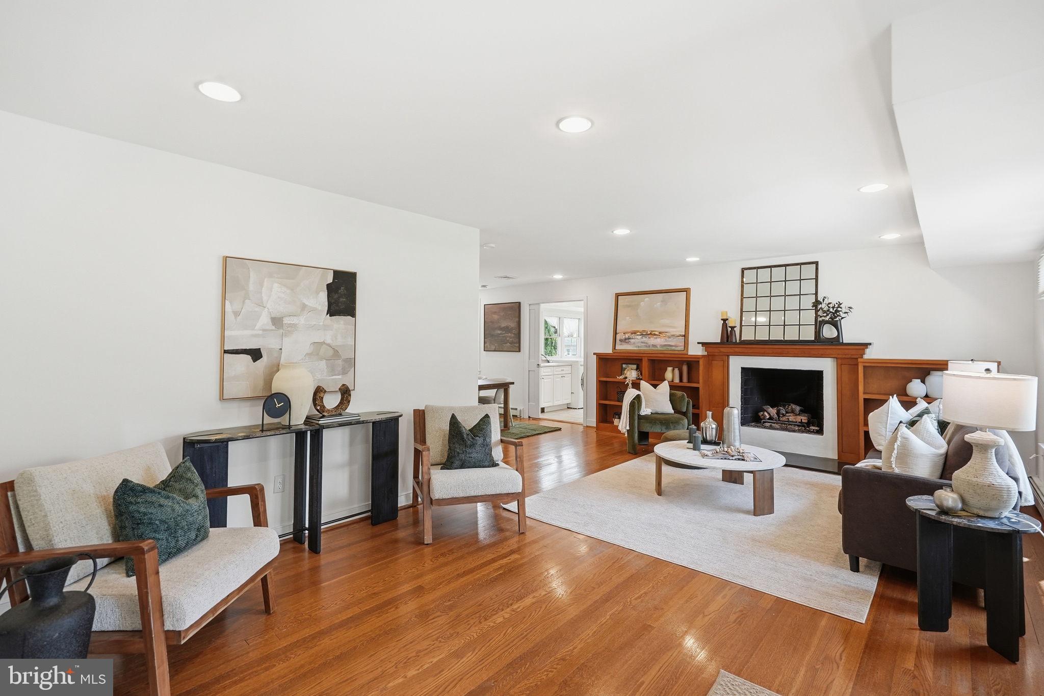 ARLINGWOOD - Residential
