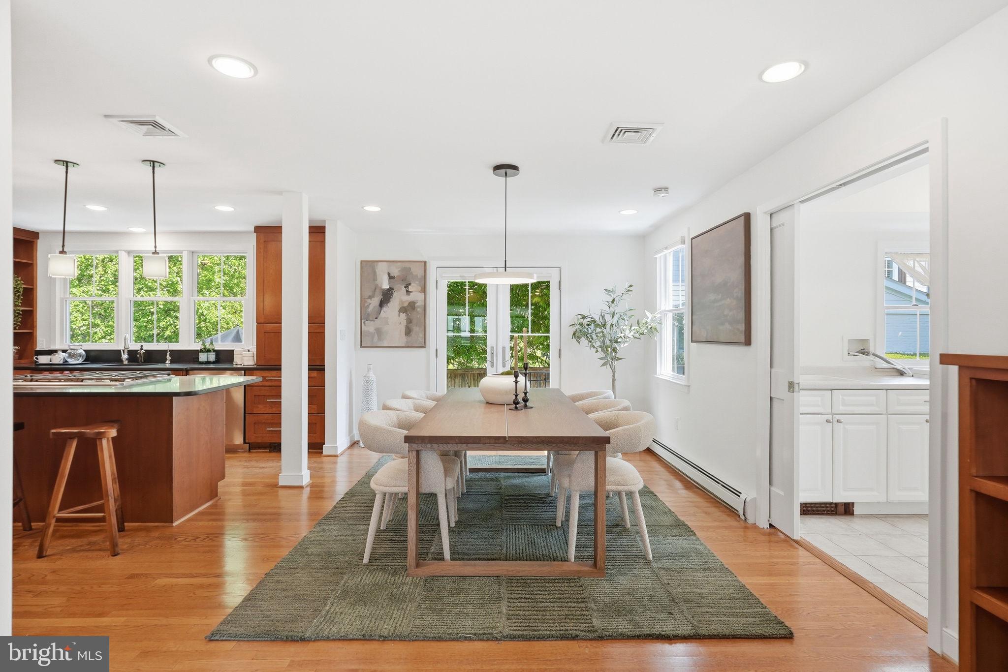 ARLINGWOOD - Residential