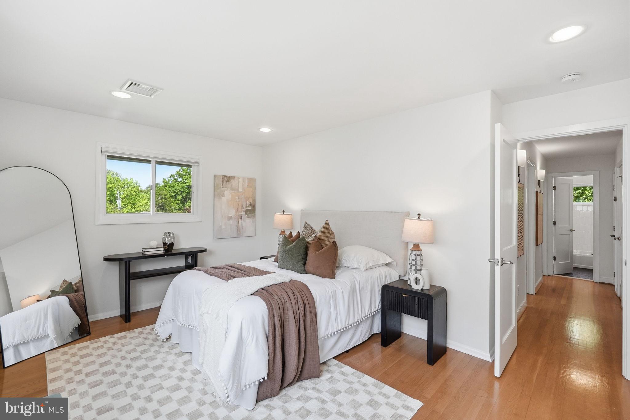 ARLINGWOOD - Residential