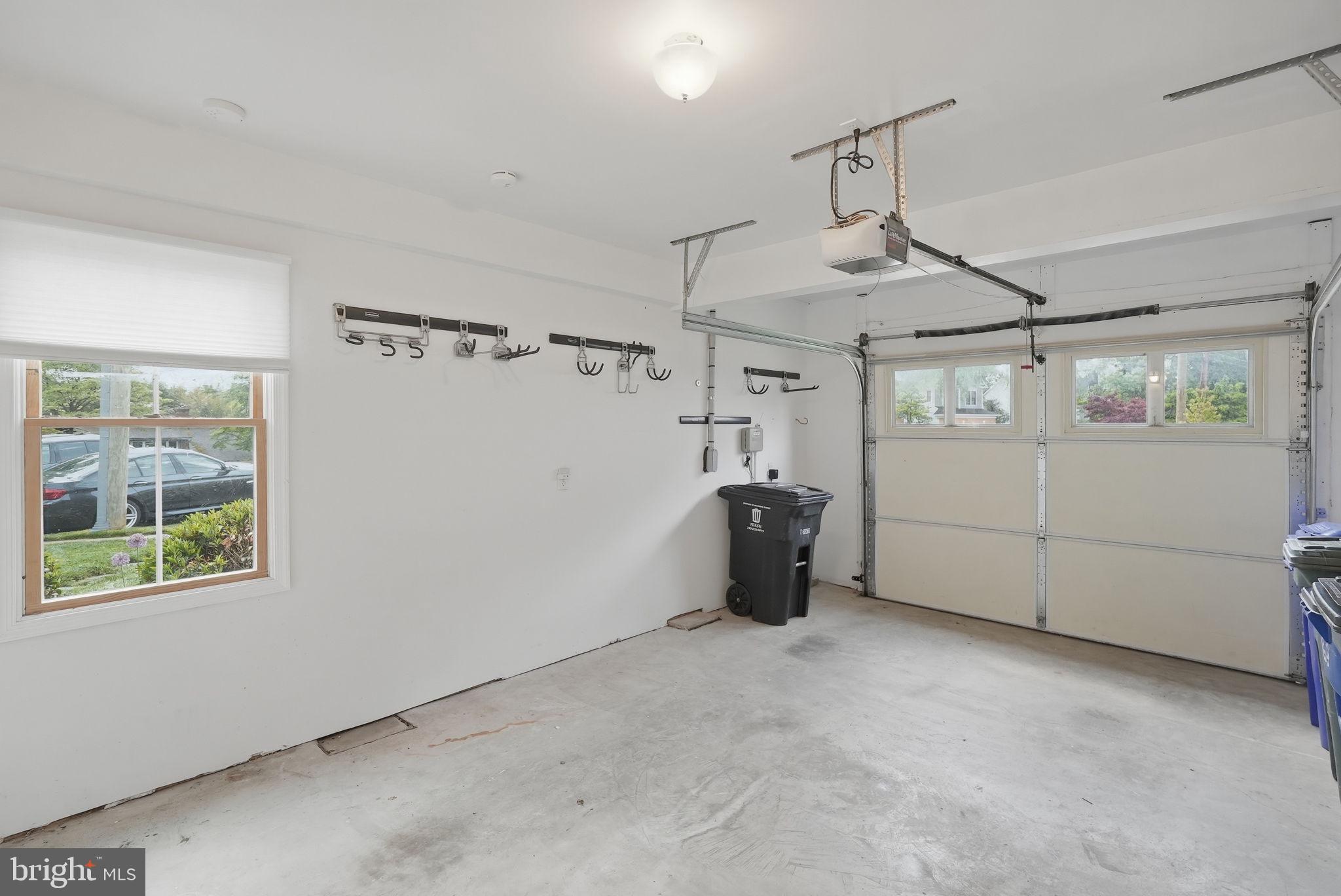 ARLINGWOOD - Residential