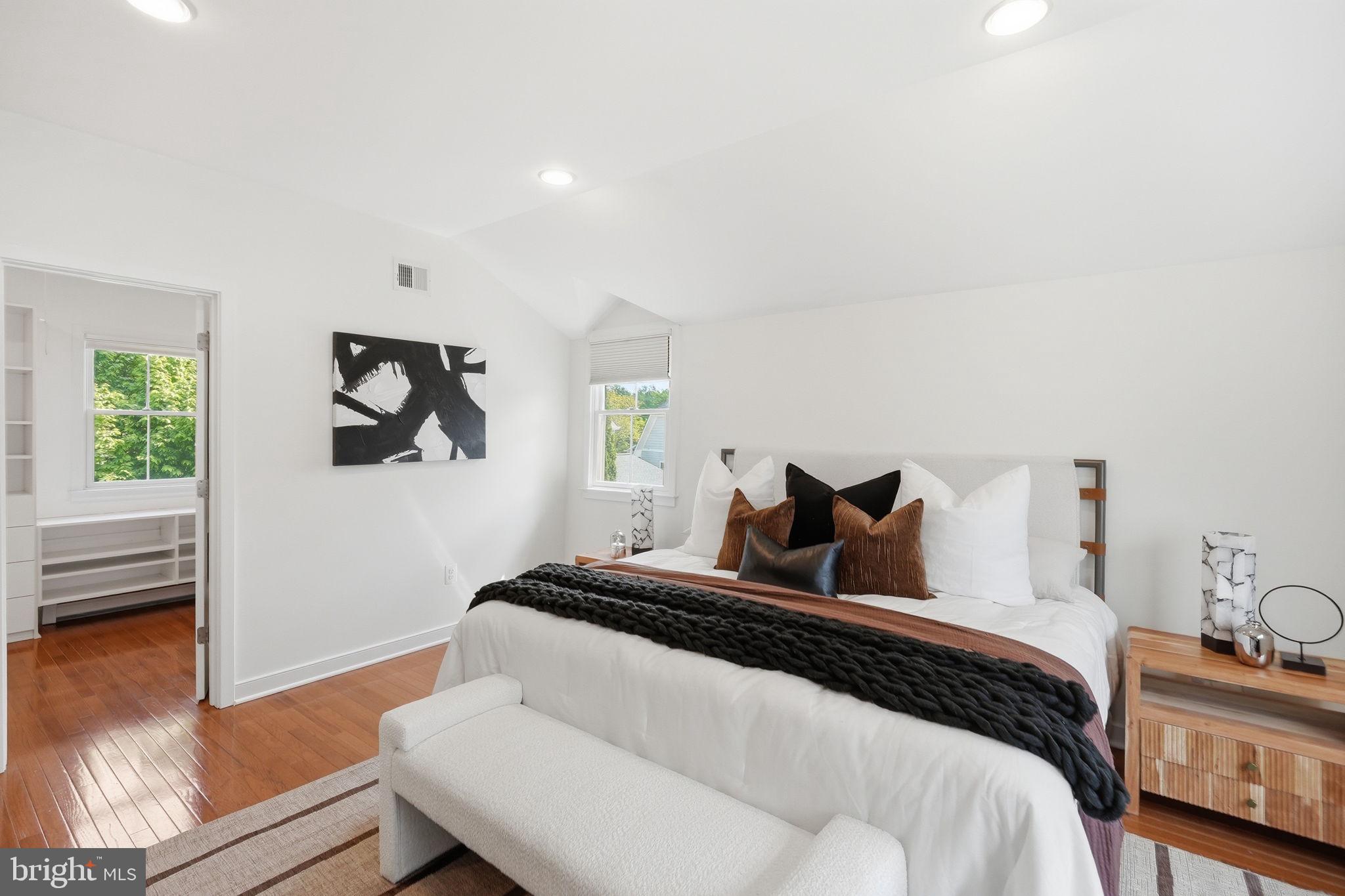 ARLINGWOOD - Residential
