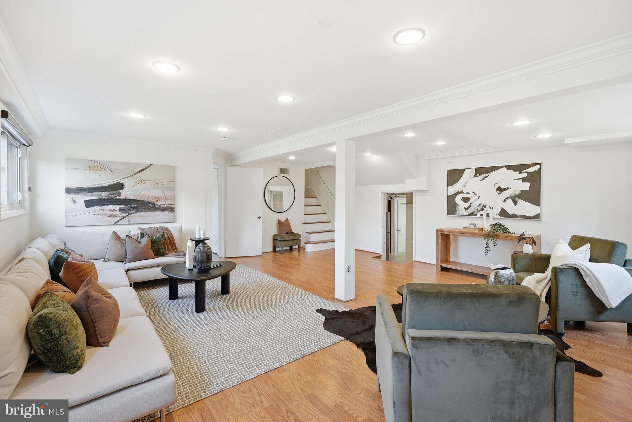 ARLINGWOOD - Residential