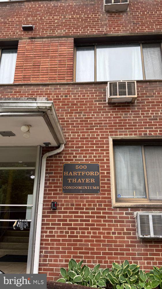 HARTFORD THAYER CONDOMINIUM APARTMENTS - Residential