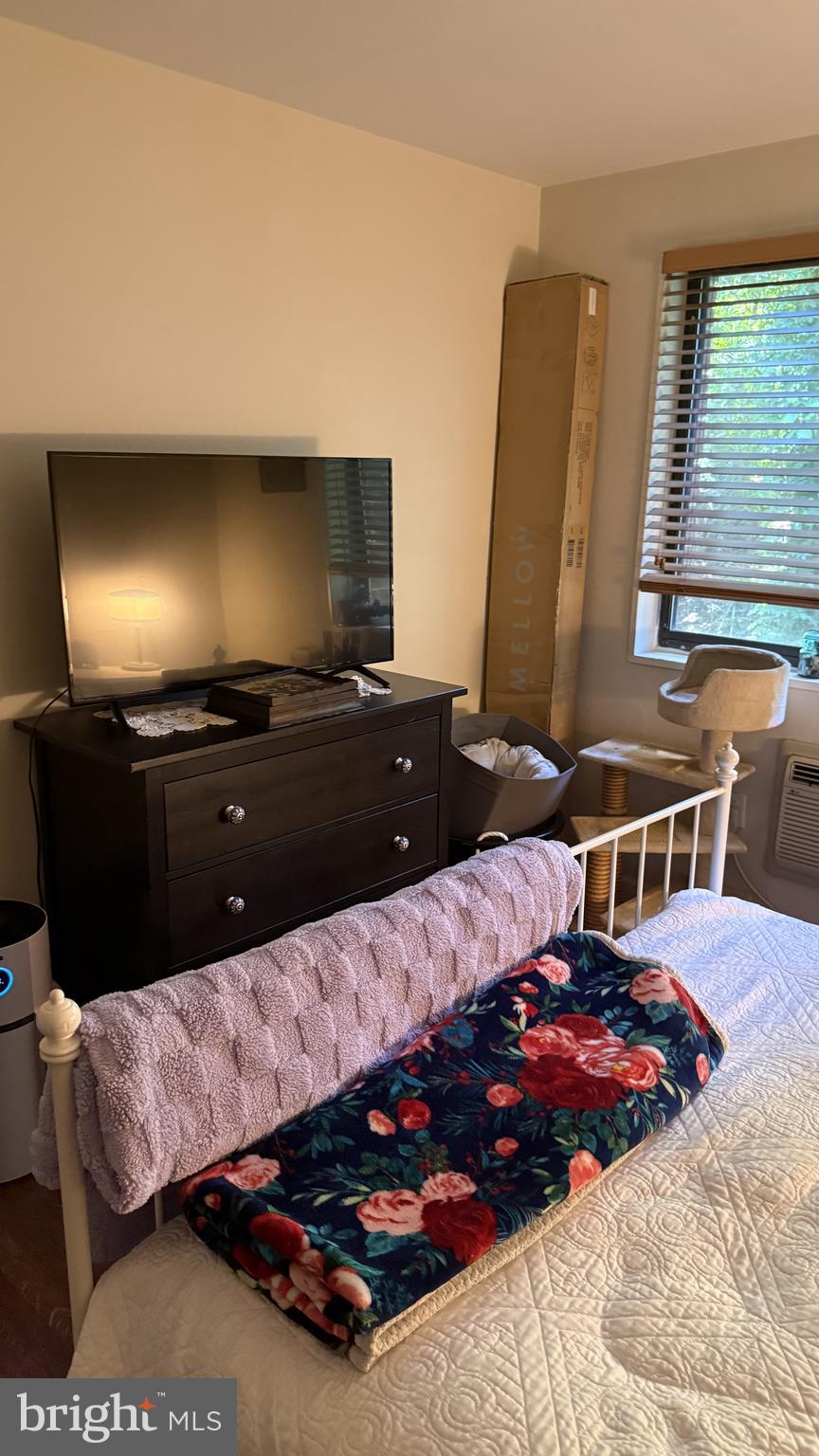 HARTFORD THAYER CONDOMINIUM APARTMENTS - Residential