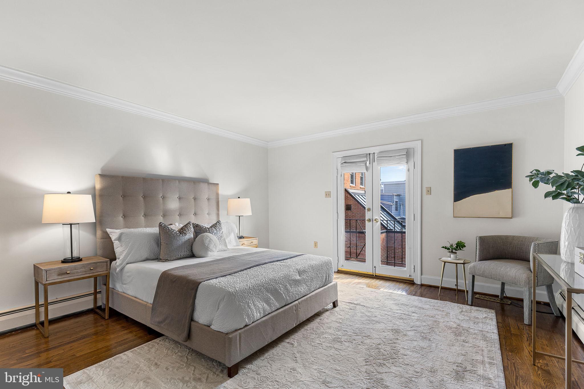 OLD TOWN ALEXANDRIA - Residential