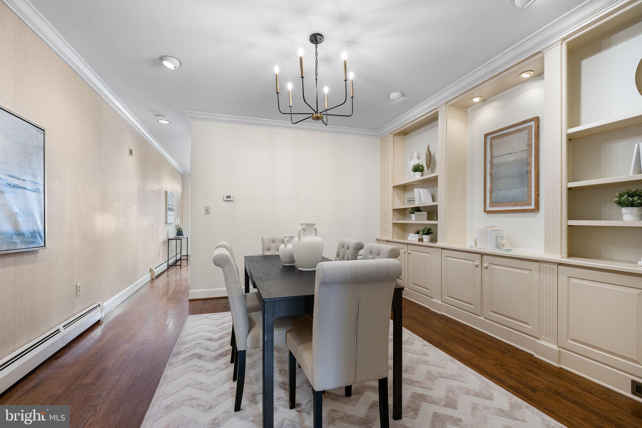 OLD TOWN ALEXANDRIA - Residential