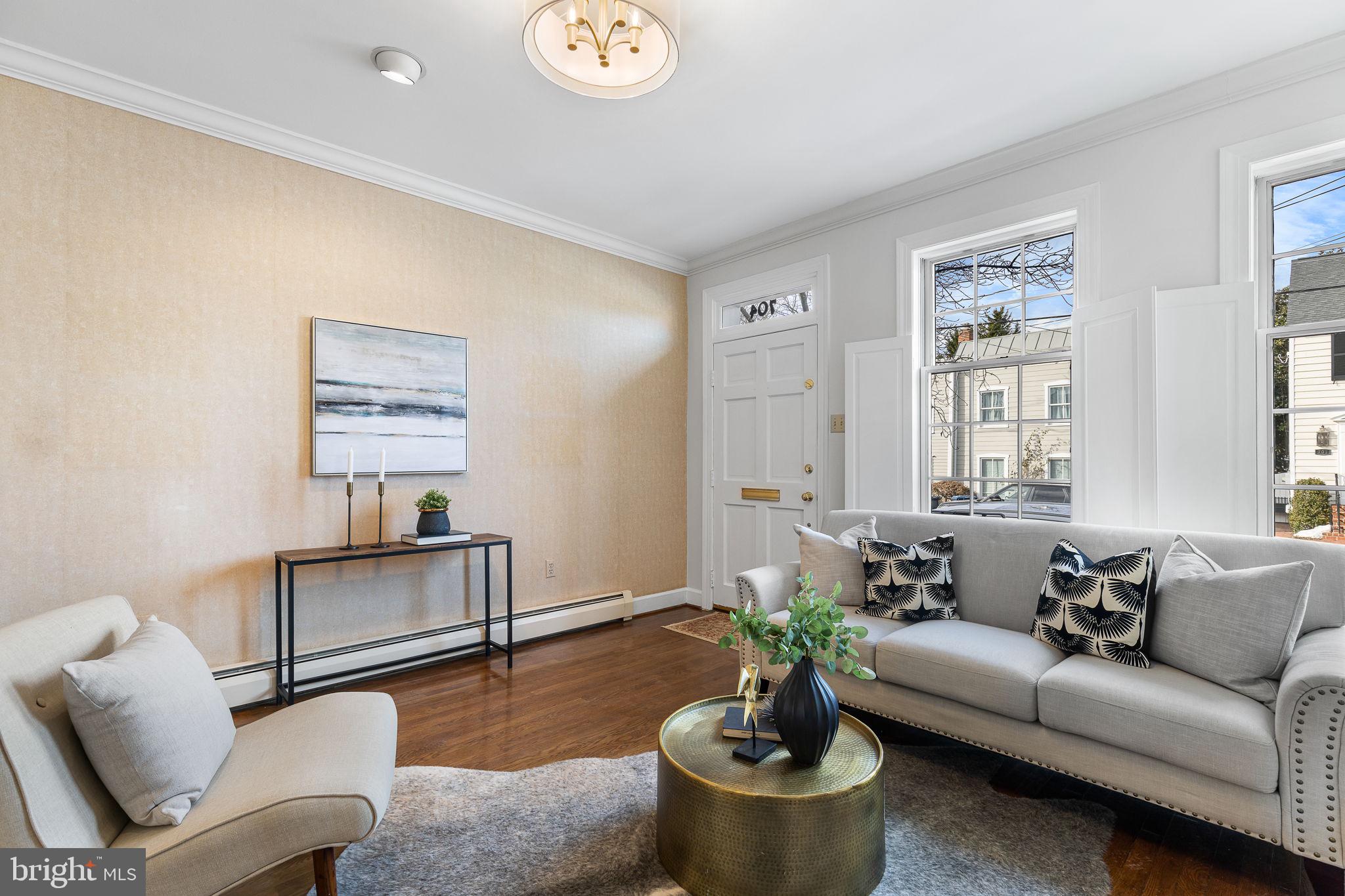 OLD TOWN ALEXANDRIA - Residential