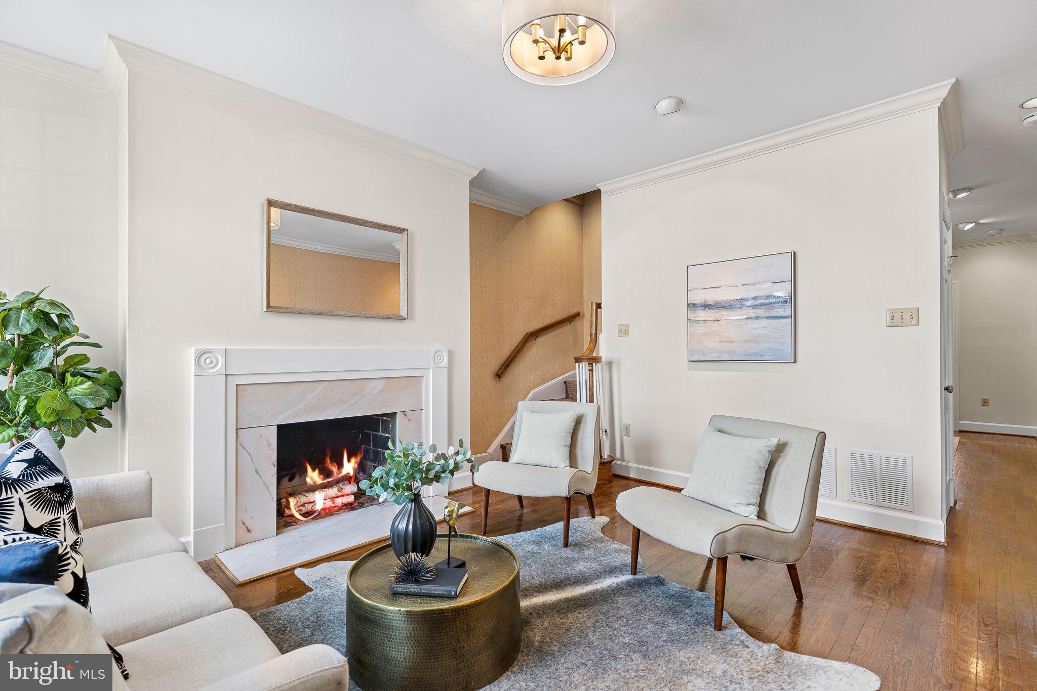 OLD TOWN ALEXANDRIA - Residential
