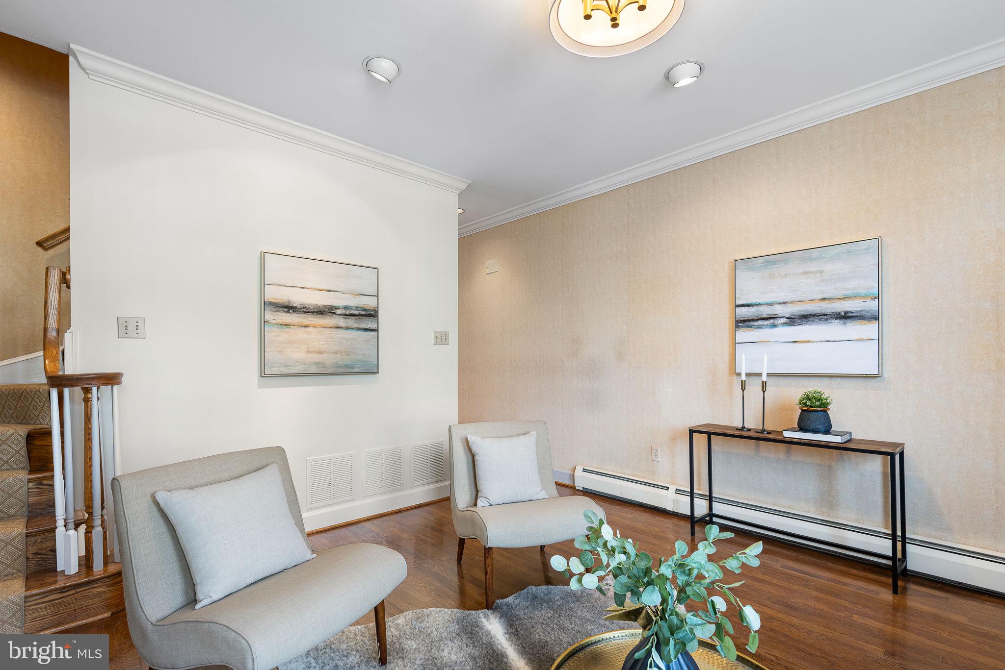 OLD TOWN ALEXANDRIA - Residential