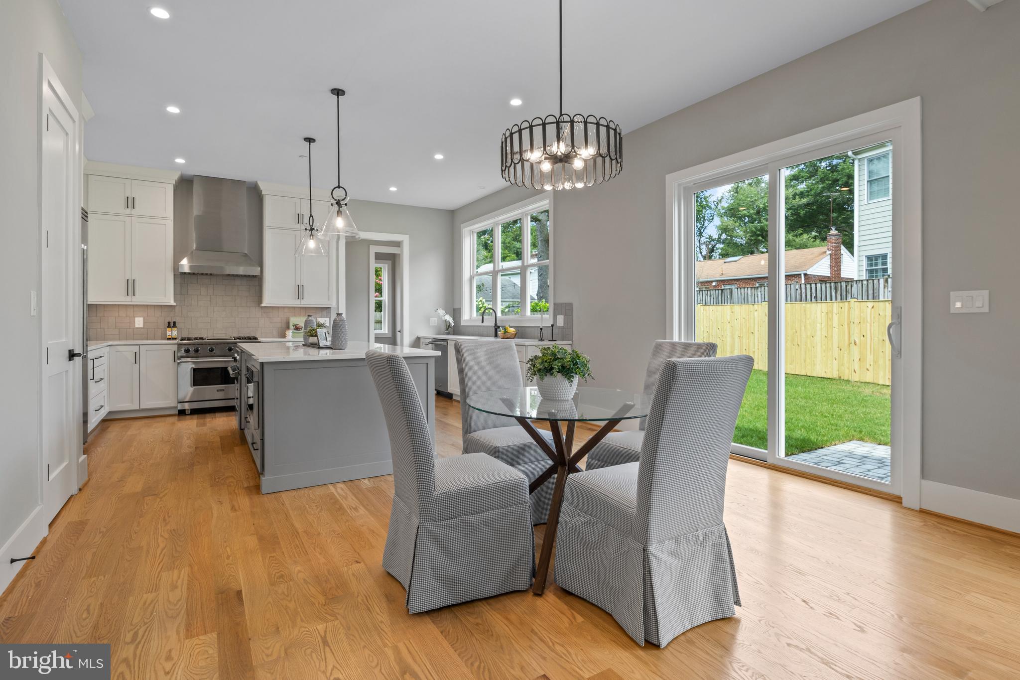 KENSINGTON ESTATES - Residential