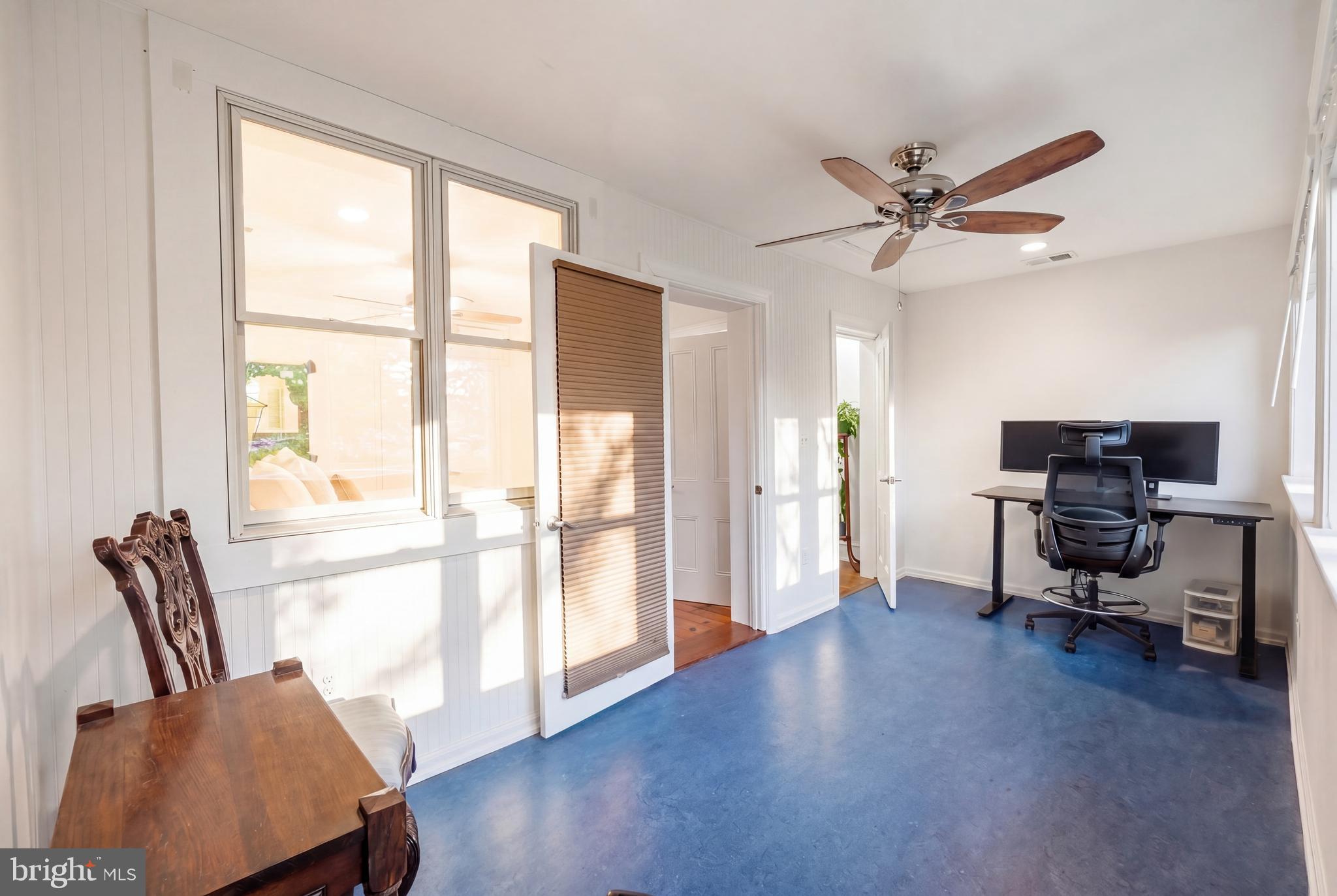CAPITOL HILL - Residential