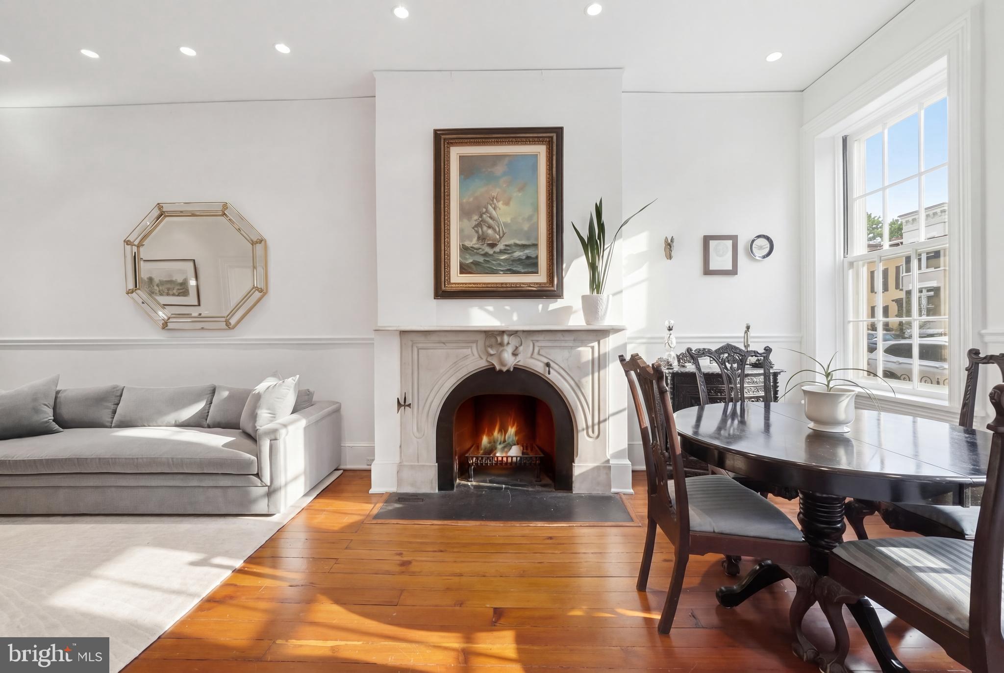 CAPITOL HILL - Residential