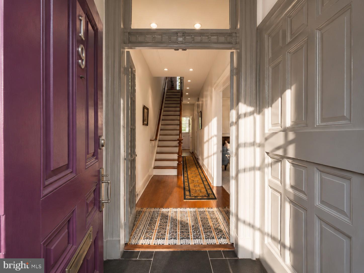 CAPITOL HILL - Residential