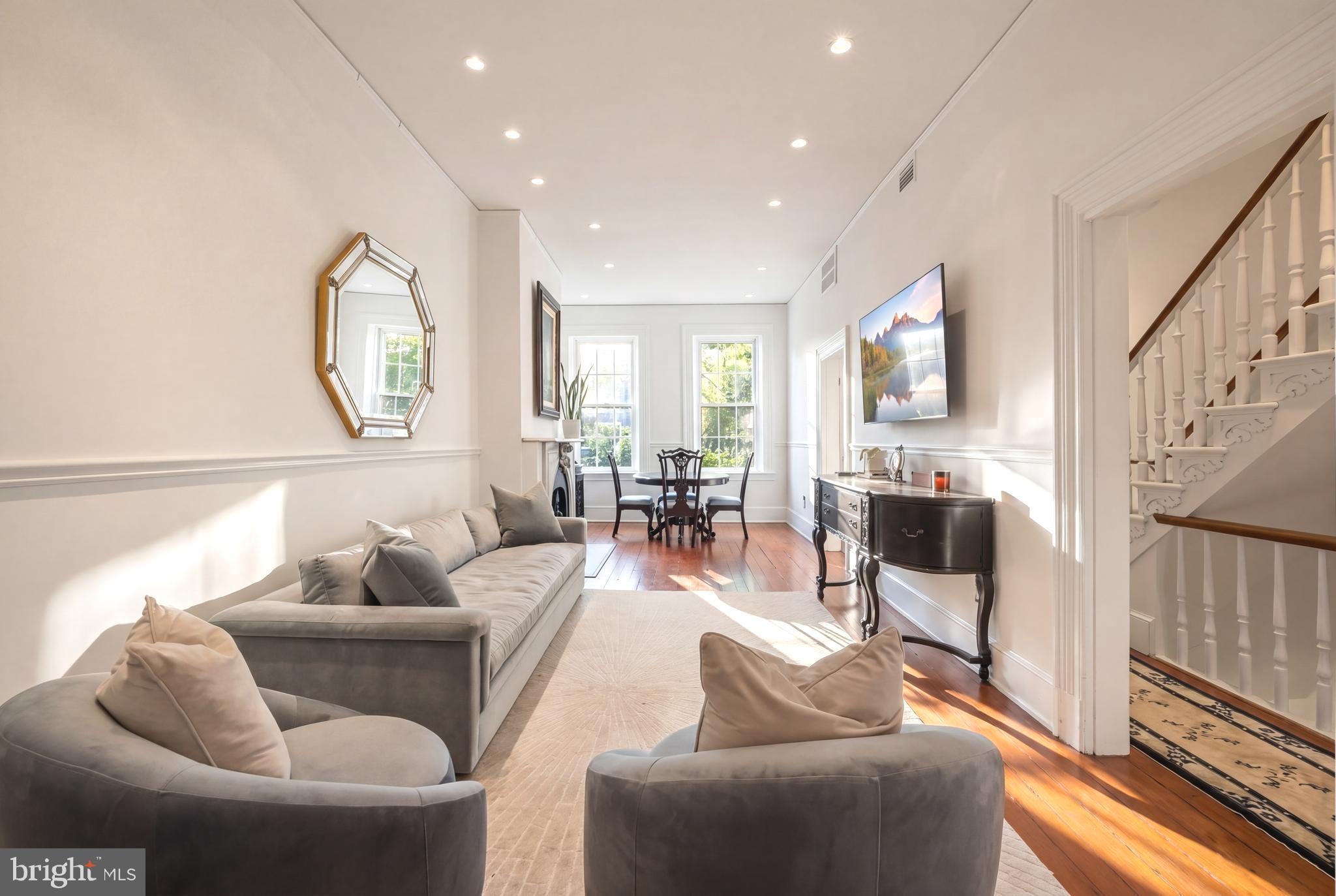 CAPITOL HILL - Residential