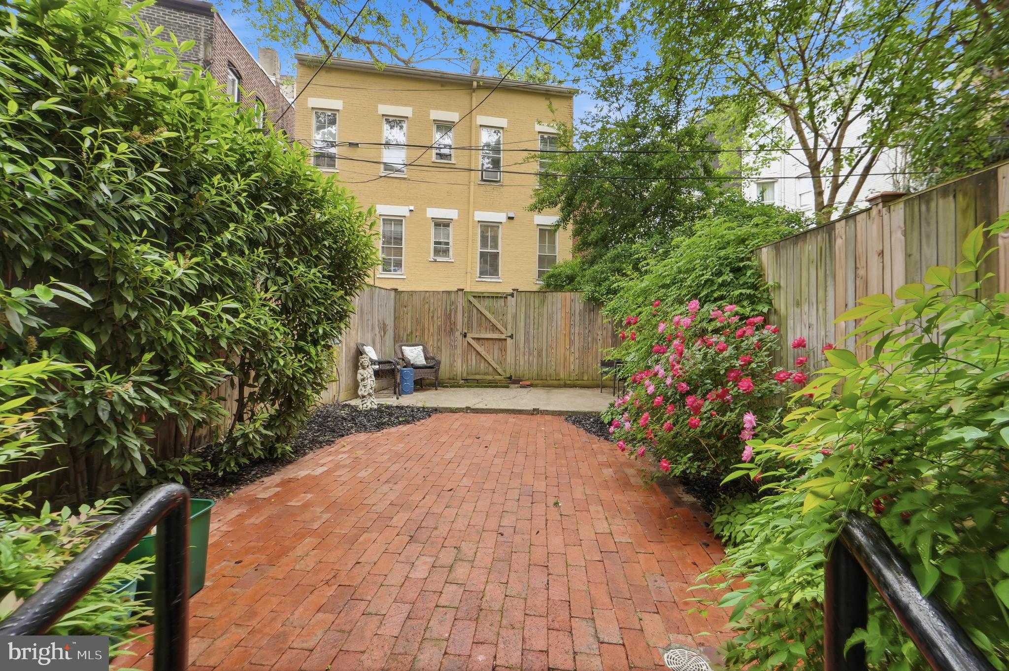 CAPITOL HILL - Residential