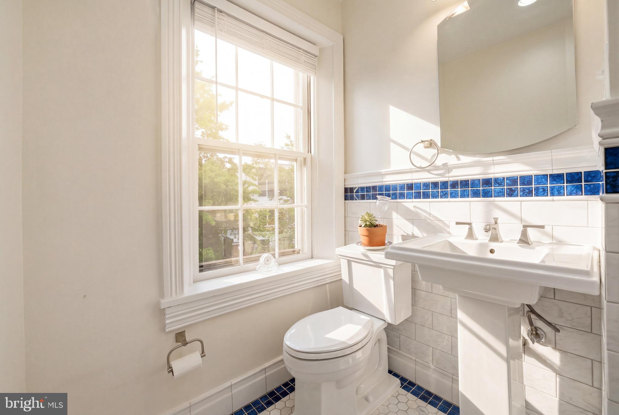 CAPITOL HILL - Residential