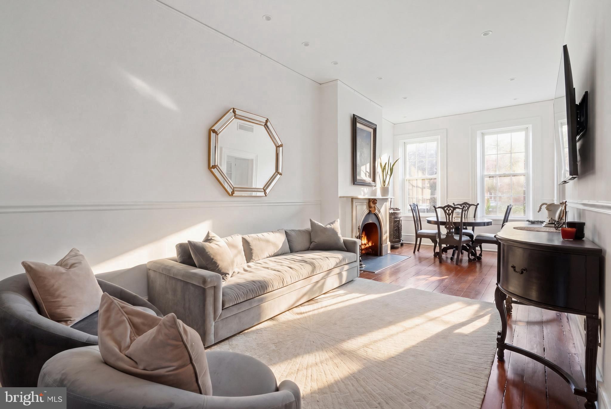 CAPITOL HILL - Residential